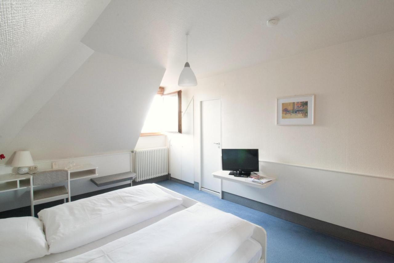 Hotel Krone Strassdorf Швебиш-Гмюнд Экстерьер фото