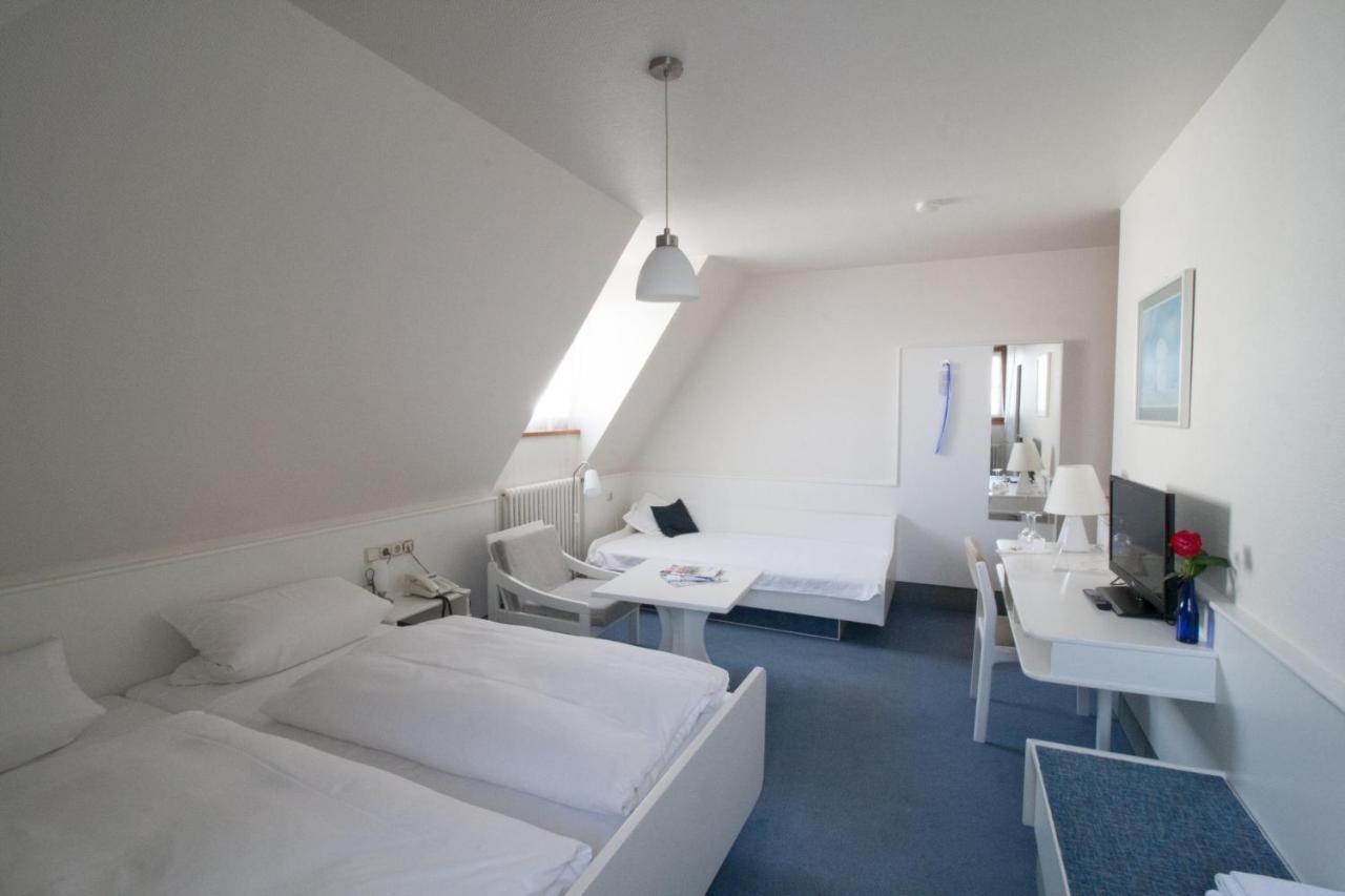 Hotel Krone Strassdorf Швебиш-Гмюнд Экстерьер фото
